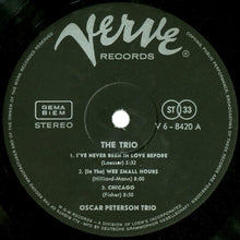 Laden Sie das Bild in den Galerie-Viewer, The Oscar Peterson Trio : The Trio : Live From Chicago (LP, Album)