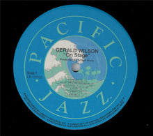 Laden Sie das Bild in den Galerie-Viewer, Gerald Wilson Orchestra : On Stage (LP, Album)