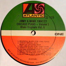 Laden Sie das Bild in den Galerie-Viewer, Jimmy* & Mama Yancey : Chicago Piano - Volume One (LP, Album, Comp, Mono)