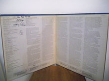 Laden Sie das Bild in den Galerie-Viewer, Jimmy McPartland And Bobby Hackett : Shades Of Bix (2xLP, Comp)