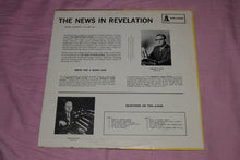 Laden Sie das Bild in den Galerie-Viewer, Marian Estep : The News In Revelation (LP, Album)