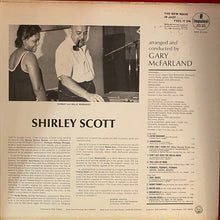Laden Sie das Bild in den Galerie-Viewer, Shirley Scott : Latin Shadows (LP, Album)