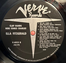 Laden Sie das Bild in den Galerie-Viewer, Ella Fitzgerald : Clap Hands, Here Comes Charlie! (LP, Album, Mono)
