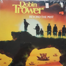 Laden Sie das Bild in den Galerie-Viewer, Robin Trower : Beyond The Mist (LP, Album, Hub)
