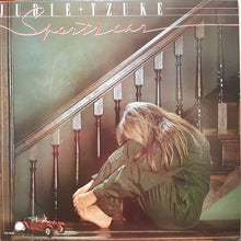 Laden Sie das Bild in den Galerie-Viewer, Judie Tzuke : Sports Car (LP, Album)
