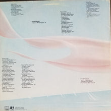 Load image into Gallery viewer, Grover Washington, Jr. : Skylarkin' (LP, Album)
