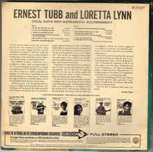 Laden Sie das Bild in den Galerie-Viewer, Ernest Tubb And Loretta Lynn : Mr. And Mrs. Used To Be (LP, Album, RP, Pin)
