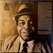 Laden Sie das Bild in den Galerie-Viewer, Willie Dixon : I Am The Blues (LP, Album, RP, Pit)
