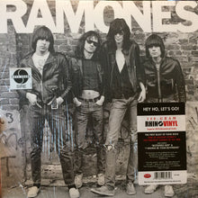 Laden Sie das Bild in den Galerie-Viewer, Ramones : Ramones (LP, Album, RE, RM, 180)
