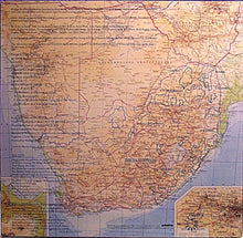 Laden Sie das Bild in den Galerie-Viewer, Manfred Mann's Earth Band : Somewhere In Afrika (LP, Album)

