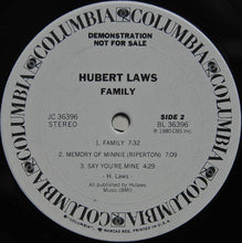 Laden Sie das Bild in den Galerie-Viewer, Hubert Laws : Family (LP, Album, Promo)
