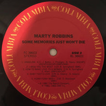 Laden Sie das Bild in den Galerie-Viewer, Marty Robbins : Some Memories Just Won't Die (LP, Album, Pit)
