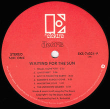 Laden Sie das Bild in den Galerie-Viewer, The Doors : Waiting For The Sun (LP, Album, RE, Gat)
