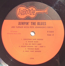 Laden Sie das Bild in den Galerie-Viewer, Joe Turner* With Pete Johnson's Orchestra : Jumpin' The Blues (LP, Album)
