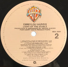 Laden Sie das Bild in den Galerie-Viewer, Emmylou Harris : Light Of The Stable-The Christmas Album (LP, Album, Los)
