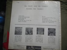 Laden Sie das Bild in den Galerie-Viewer, Bill Haley And His Comets : Rockin' The "Oldies"! (LP, Album, Mono)
