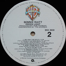 Laden Sie das Bild in den Galerie-Viewer, Bonnie Raitt : Green Light (LP, Album, Win)
