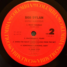 Laden Sie das Bild in den Galerie-Viewer, Bob Dylan : Empire Burlesque (LP, Album, Pit)
