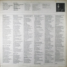 Laden Sie das Bild in den Galerie-Viewer, James Taylor (2) : Walking Man (LP, Album, Ind)
