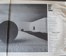 Laden Sie das Bild in den Galerie-Viewer, Hubert Laws : Afro-Classic (LP, Album, Gat)
