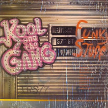 Laden Sie das Bild in den Galerie-Viewer, Kool &amp; The Gang : Funky Stuff / Jungle Boogie (2xLP, Comp)
