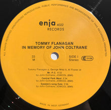 Laden Sie das Bild in den Galerie-Viewer, Tommy Flanagan : Giant Steps (In Memory Of John Coltrane) (LP, Album)
