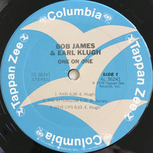 Laden Sie das Bild in den Galerie-Viewer, Bob James &amp; Earl Klugh : One On One (LP, Album, Ter)
