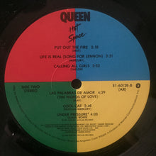 Laden Sie das Bild in den Galerie-Viewer, Queen : Hot Space (LP, Album, AR)
