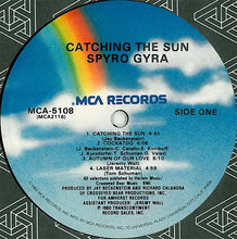 Load image into Gallery viewer, Spyro Gyra : Catching The Sun (LP, Album, Glo)
