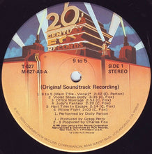 Laden Sie das Bild in den Galerie-Viewer, Charles Fox : "9 To 5" (Original Soundtrack Recording) (LP, Album)
