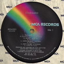 Laden Sie das Bild in den Galerie-Viewer, Stargard : Stargard (LP, Album, Pin)
