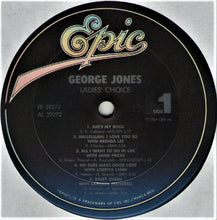 Laden Sie das Bild in den Galerie-Viewer, George Jones (2) : Ladies' Choice (LP, Album, Pit)
