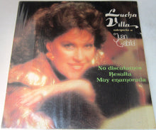 Laden Sie das Bild in den Galerie-Viewer, Lucha Villa Con El Mariachi Arriba Juárez : Interpreta A Juan Gabriel (LP, Album)
