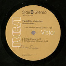 Laden Sie das Bild in den Galerie-Viewer, Blue Mitchell : Funktion Junction (LP, Album)
