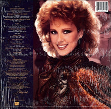 Charger l'image dans la galerie, Shelly West : Red Hot (LP, Album, Jac)
