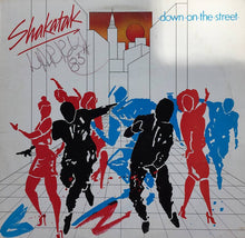 Laden Sie das Bild in den Galerie-Viewer, Shakatak : Down On The Street (LP, Album)
