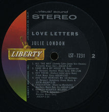 Laden Sie das Bild in den Galerie-Viewer, Julie London : Love Letters (LP, Album)

