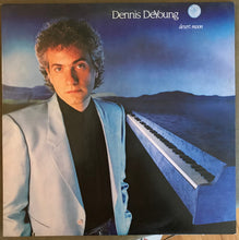 Laden Sie das Bild in den Galerie-Viewer, Dennis DeYoung : Desert Moon (LP, Album, Mon)
