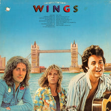 Laden Sie das Bild in den Galerie-Viewer, Wings (2) : London Town (LP, Album, Win)
