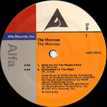 Laden Sie das Bild in den Galerie-Viewer, The Monroes (2) : The Monroes (LP, MiniAlbum, Mon)

