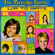 Laden Sie das Bild in den Galerie-Viewer, The Partridge Family Starring Shirley Jones (2) Featuring David Cassidy : Up To Date (LP, Album, Mon)
