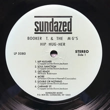Laden Sie das Bild in den Galerie-Viewer, Booker T. &amp; The MG's* : Hip Hug-Her (LP, Album, RE, 180)
