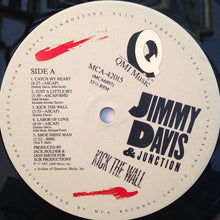 Laden Sie das Bild in den Galerie-Viewer, Jimmy Davis &amp; Junction : Kick The Wall (LP, Album)

