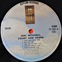 Laden Sie das Bild in den Galerie-Viewer, Joni Mitchell : Court And Spark (LP, Album, Ter)
