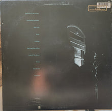 Load image into Gallery viewer, Robyn Hitchcock 'n' The Egyptians* : Queen Elvis (LP, Album)
