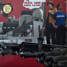 Laden Sie das Bild in den Galerie-Viewer, The Black Keys : Rubber Factory (LP, Album, RP)
