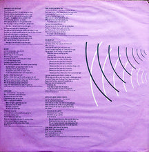 Laden Sie das Bild in den Galerie-Viewer, Daryl Hall &amp; John Oates : Voices (LP, Album, RE, Col)
