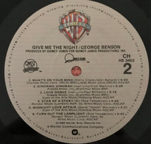 Laden Sie das Bild in den Galerie-Viewer, George Benson : Give Me The Night (LP, Album, Club, SRC)
