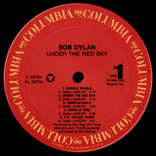 Laden Sie das Bild in den Galerie-Viewer, Bob Dylan : Under The Red Sky (LP, Album)
