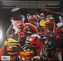 Laden Sie das Bild in den Galerie-Viewer, John Denver &amp; The Muppets : A Christmas Together (LP, Album, Ltd, RE, Pin)
